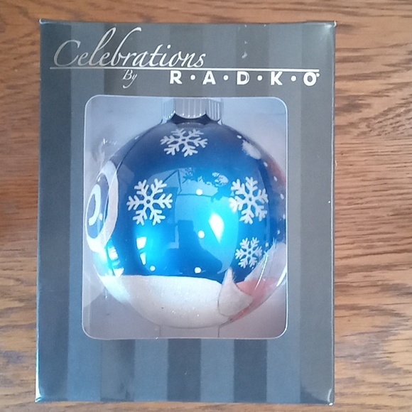 Christopher Radko 2008 Sparkle Santa Ball Christmas Ornament - Picture 5 of 7